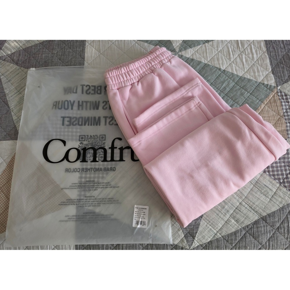 Comfrt Sweatpants Women L Powder Pink NWT Minimalist Straight Leg Fleece